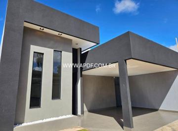 Casa de 3 quartos, Águas Claras · Casa em Condomínio fechado, Recém construída, Próximo mercado Dona de Casa