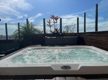 Apartamento · 206m² · 3 Quartos · 3 Vagas · Cobertura Duplex com Jacuzzi, 3 Suítes e Vista Panorâmica a 5 min do metro.