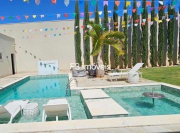Casa de 4 quartos, Vicente Pires · Rua 10B, 4 suítes, sala de estar e jantar com pé direito duplo, Fino acabamento, Condomínio de alto