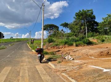 Foto 01 · Terreno comercial à venda em Elias Fausto-SP, bairro Cardeal, 196,00 m² de área. Aproveite essa opor