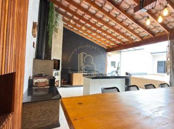 Casa · 214m² · 3 Quartos · 5 Vagas · Casa à Venda em Poços de Caldas 214,93m² 3 Dorms