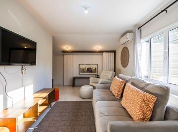 Casa de 4 quartos, Curitiba · Casa térrea, 4 quartos, 2 suítes, 4 vagas no Guaíra, recem reformada - 850 mil