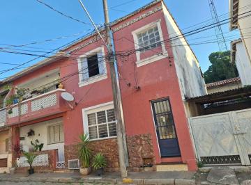 Casa de 3 quartos, Sorocaba · Casa Sobreposta de 125 m² com 3 quartos à venda na Vila Santana, Sorocaba-SP