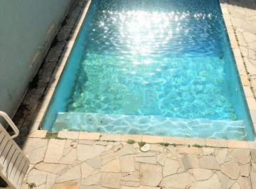 Casa de 5 quartos, Taboão da Serra · Excelente casa com 5 quartos no Taboão - quintal com piscina.