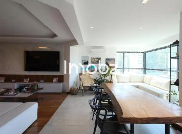 Apartamento · 242m² · 4 Quartos · 4 Vagas · Apartamento de Luxo à Venda em São Paulo-SP no Villaggio Panamby  4 quartos, 4 suítes, 6 banheiros, 