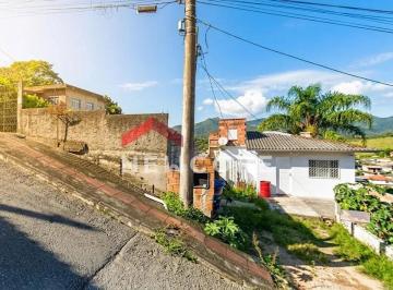 Casa · 165m² · 2 Quartos · 3 Vagas · Casa em Rua Caramuru Garcia - Cachoeiras (Guaporanga) - Biguaçu/SC