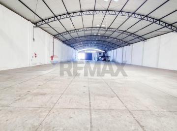 Comercial · 1200m² · Galpão Com AVCB, área de 1200m2, pé direito 8,5m, portão 5x5m para locação no Distrito Industrial de