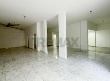 Comercial · 235m² · 3 Vagas · Aluguel de Loja ampla com 235m2 no Cascatinha