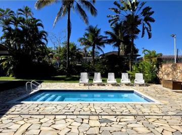 Casa · 220m² · 5 Quartos · 5 Vagas · Casa térrea a 300 metros da praia com 5 dormitórios para locação anual em Juquehy