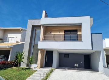 Casa · 229m² · 3 Quartos · 4 Vagas · Condomínio com 3 quartos à venda em Pinheiro - SP