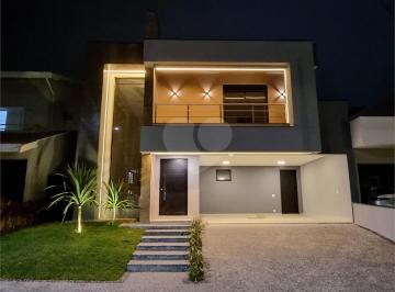 Casa · 229m² · 3 Quartos · 4 Vagas · Condomínio com 3 quartos à venda em Pinheiro - SP