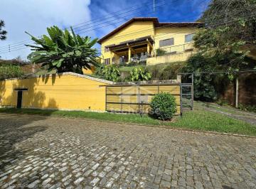 69ac60c5a6319ee759288e54f73cadf205a24fa6 · Casa Ampla com Vista para as Montanhas em Condomínio - Albuquerque, Teresópolis