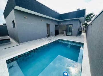Casa de 3 quartos, Caçapava · Condomínio Terras do Vale 3 Dormitórios duas suítes 148m² terreno 300m²