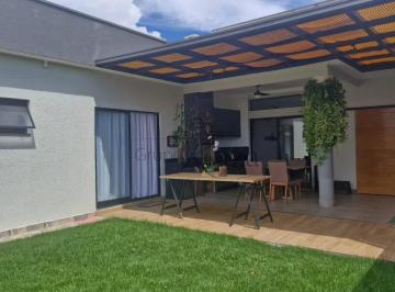 Casa de 3 quartos, Caçapava · Casa em Condomínio Terras do Vale Caçapava 3 Dormitórios uma suíte 134m² Terreno 300m²