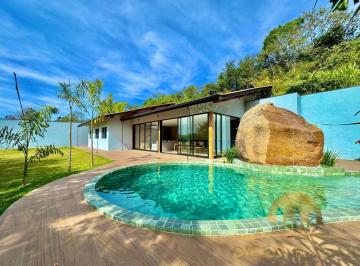 Casa · 195m² · 3 Quartos · 6 Vagas · Casa de Campo Alto Padrão com Piscina em Bragança Paulista