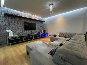 Casa · 170m² · 3 Quartos · 2 Vagas · Casa em condomínio na Vila São Francisco com 3 dormitórios e 2 vagas!