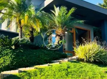 Casa · 328m² · 4 Quartos · 6 Vagas · Casa no Boulevard com vista pra lagoa