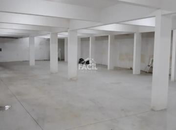 Comercial · 280m² · Galpão para Locação em Cariacica | 280m² e 2 Banheiros