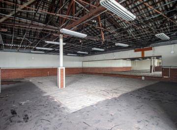 Comercial · 703m² · Prédio comercial na Rua Major Paladino, N. 464 - 458, 470 • 703 m²