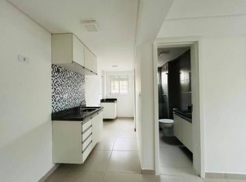 Apartamento · 34m² · 1 Quarto · Apartamento com 1 Quarto, 52m², Aluguel de R$ 1.600,00 + Taxas - Portão, Curitiba (Pr)