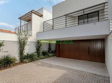 Casa · 155m² · 3 Quartos · 3 Vagas · VENDA | Sobrado, com 3 dormitórios em Jardim Centro Cívico, Sarandi