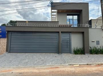 Casa · 260m² · 4 Quartos · 2 Vagas · Casa à venda no bairro Setor Cristina II - Trindade/GO