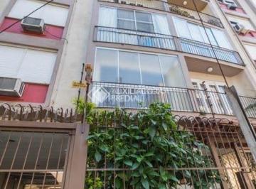 Apartamento · 72m² · 2 Quartos · Apartamento com 2 quartos no Centro Histórico