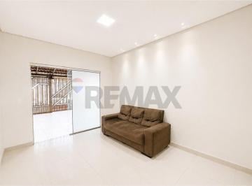Casa · 250m² · 4 Quartos · 3 Vagas · Vendo linda  casa 4 qtos, 1 suíte na  QNM 36 com casa de fundos