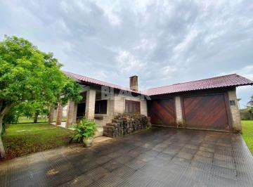 Casa · 280m² · 3 Quartos · 4 Vagas · Casa à venda - em Torres
