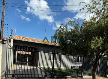 18491515230.jpg · CASA COM 2 QUARTOS E EDÍCULA A VENDA NA REGIÃO SUL DE LONDRINA.
