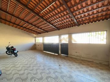 Casa · 78m² · 4 Quartos · 2 Vagas · Casa à Venda com 04 Quartos no Bairro Santa Marta em Divinópolis MG.
