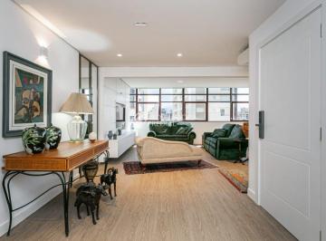 Apartamento · 102m² · 1 Quarto · 2 Vagas · Cobertura Mobiliada com 1 Suíte e 2 Vagas no Centro de Florianópolis