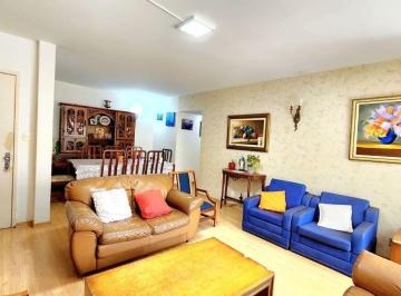 Apartamento de 4 quartos, Brasília · 4 Quartos, sendo 3 banheiros, sala espaçosa, cozinha , área de serviço separada, apto para reforma