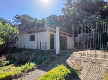 Casa de 2 quartos, São José dos Campos · Ampla casa ao lado de area de preservação, incluso iptu