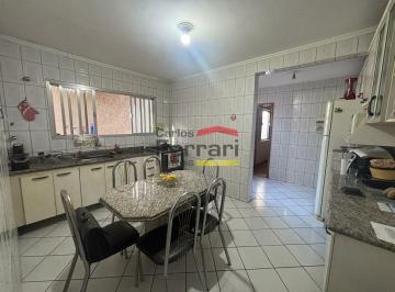 Casa · 137m² · 2 Quartos · 2 Vagas · CASA TERRREA COM 2 SUITES!