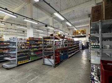 Comercial · 400m² · 1 Quarto · 4 Vagas · Loja/Galpão para locação bairro Parque maracanã