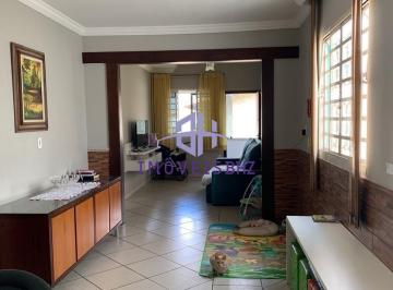 Casa · 120m² · 3 Quartos · 4 Vagas · CASA A VENDA, TERRENO PLANO, TOTALMENTE MURADO, EXELENTE LOCALIZAÇÃO
