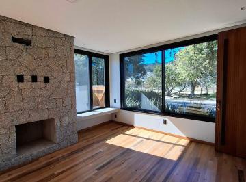 Casa · 3 Quartos · 2 Vagas · Casa Alto Padrão em Jardim Panorâmico, Garopaba/SC