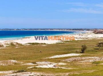 Apartamento · 75m² · 1 Quarto · 1 Vaga · Apartamento à venda com 1 suíte por R$ 680.000,00 no Algodoal em Cabo Frio/RJ
