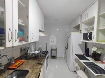 Apartamento · 65m² · 2 Quartos · 1 Vaga · Apartamento Mobiliado na Praia do Canto (Vitória-ES) • Frente • 2 Quartos (1 Suíte)