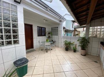 18e432c6-2ba9-464b-b68f-dc2edd6a8560 · Aconchegante casa para venda em Vila Parque Jabaquara com 3 quartos, sendo 1 suíte, 196m²