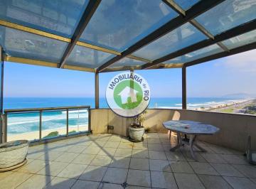 Apartamento · 225m² · 2 Vagas · Cobertura Duplex no Ocean Drive: Exclusividade e Vista para o Mar na Barra