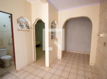 Casa · 70m² · 1 Quarto · 1 Vaga · Casa para Aluguel - Taguatinga, 1 Quarto,  70 m² - Brasília