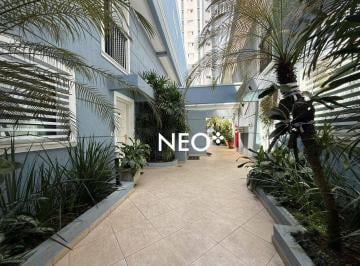 8b8d1a4fdfa2de0e95294cfaf2c0cc181b7d7032 · Casa à venda, em Villagio, 04 quartos, 04 vagas, Ponta da praia