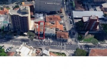 Terreno · 282m² · Excelente terreno de meio de quadra com zoneamento ZR4