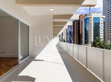 1 · Apartamento Reformado à Venda em Higienópolis,  202 m², 3 quartos sendo 1 suíte, 1 vaga.