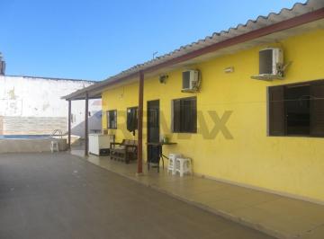 Casa · 65m² · 3 Quartos · 3 Vagas · Encontre Seu Lar Perfeito em Jardim Peruíbe!