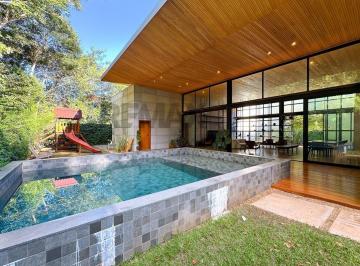 Casa · 320m² · 3 Quartos · 2 Vagas · Casa Térrea Alto Padrão com Piscina à Venda | Reserva Santa Mônica | Jardim Botânico/Tororó | Aceita