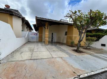 Casa · 250m² · 3 Quartos · 2 Vagas · Casa zona de expansão Aruana 'condomínio Summerville REMAX
