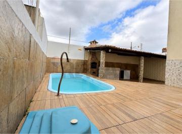Casa · 250m² · 3 Quartos · 2 Vagas · Casa zona de expansão Aruana 'condomínio Summerville REMAX
